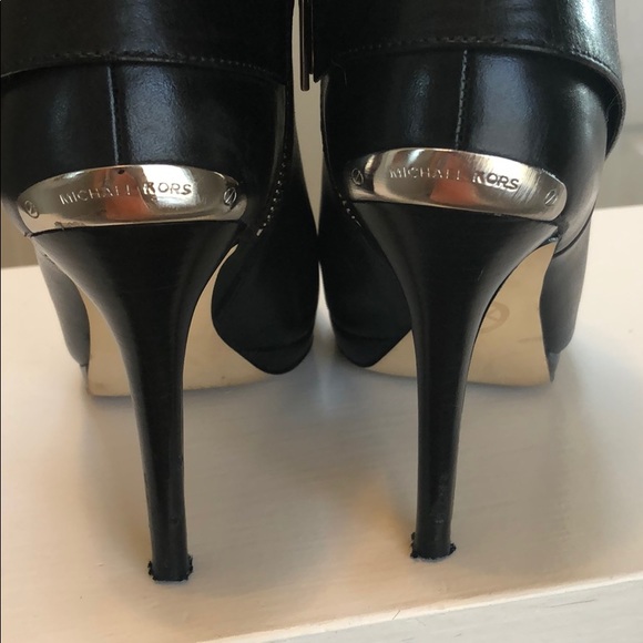 Michael Kors peep toe booties - Picture 3 of 6